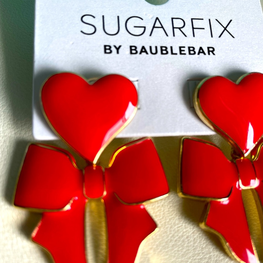 Bow Heart Earrings (red)